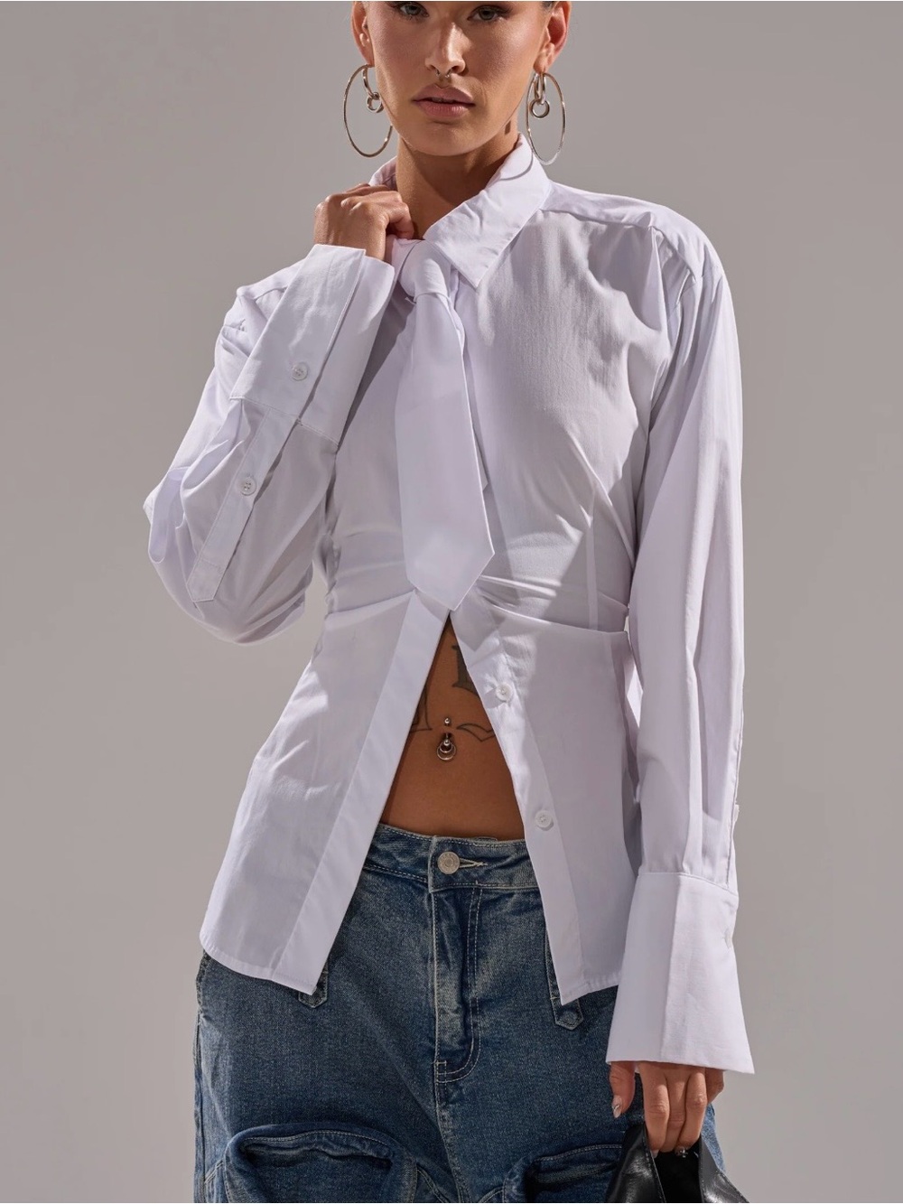 ✨AKIRA White Business Button-Down Shirt✨